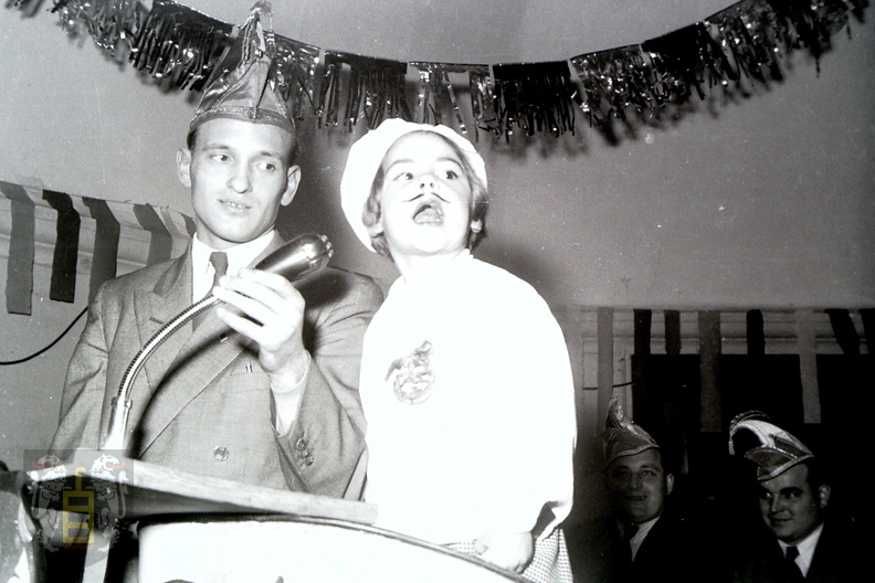 1954_FR270_Kindermaskenball_12.jpg