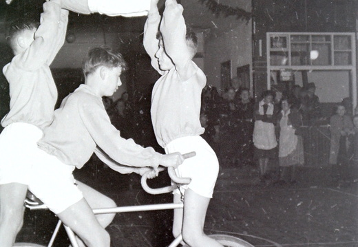 Radfahrer-Verein - (Foto von 1951) Saalsportfest Neujahr (36)