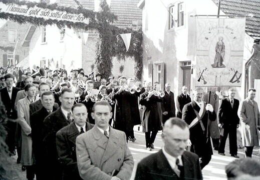 Sulzheim - (Foto von 1948) Katholische Osterprozession (01)