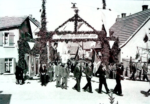 Sulzheim - (Foto von 1948) Katholische Osterprozession (09)