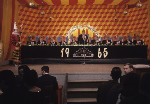 Neubornhalle - (Foto von 1965) Fastnachtssitzung des T. u. S. Wörrstadt