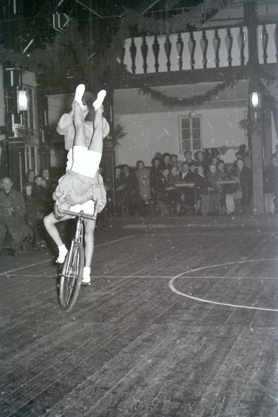 1951_FR166_Saalsportfest_Neujahr_10.jpg