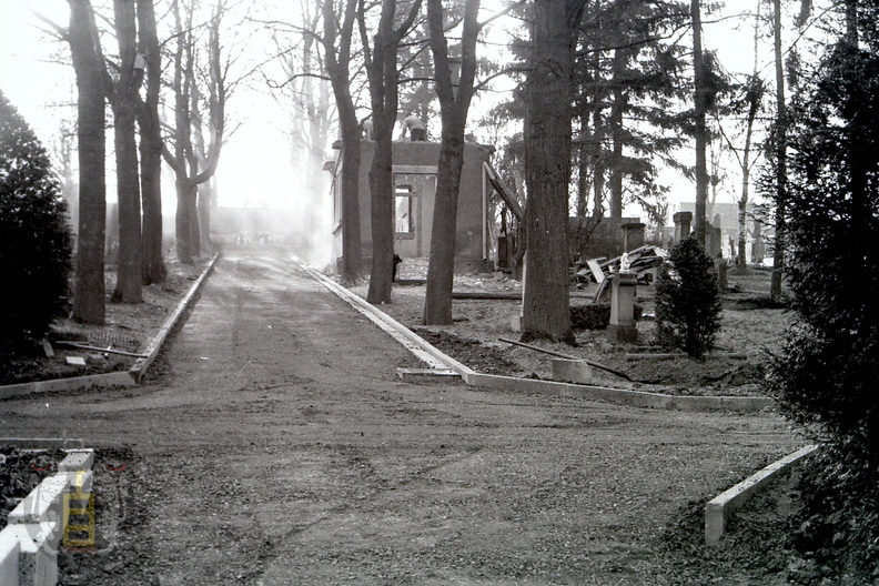 1967_FR211_Friedhof_Halle_5.jpg