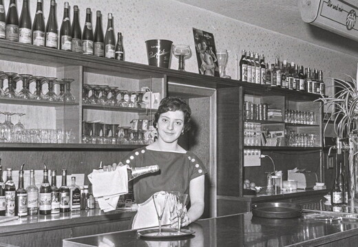 Sulzheim - (Foto von 1957) Raststätte Wolf (09)