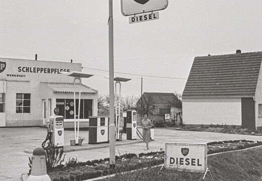Sulzheim - (Foto von 1957) Raststätte Wolf (03)