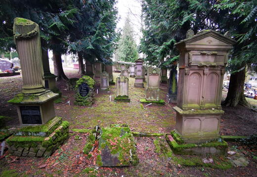 Neuer jüdischer Friedhof - (Foto von 2022) Grabsteine