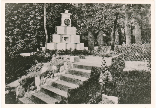 Schillerdenkmal (Foto von 1906) am Friedhof Gabsheimer Weg 