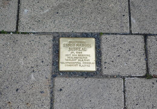 Stolpersteine 2.0 - (Foto von 2025) Verlegung am 19.11.2025 (07) Friedrich-Ebert-Str. 64