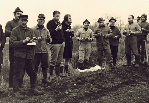 AG Natur und Umweltschutz - (Foto von 1973) Pflanzaktion (6)