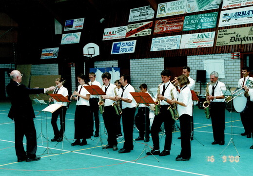 2000 - Musikverein Wörrstadt in Arnay