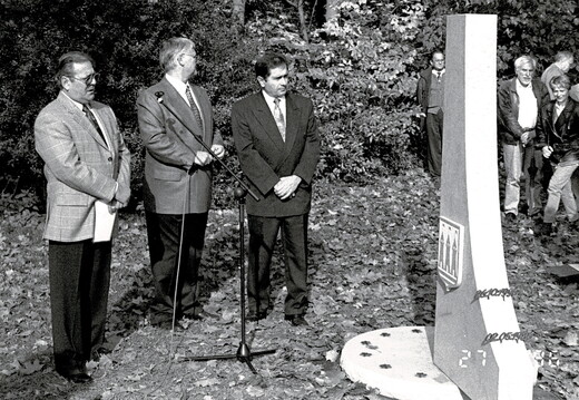 1996 Stele der Städtepartnerschaft - Wörrstadt 