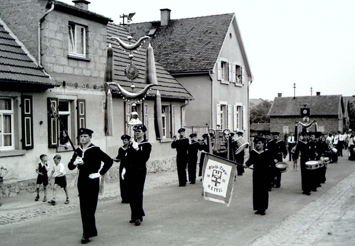 Karnevalverein - (Foto von 1958) Festzug der Fanfaren (16)