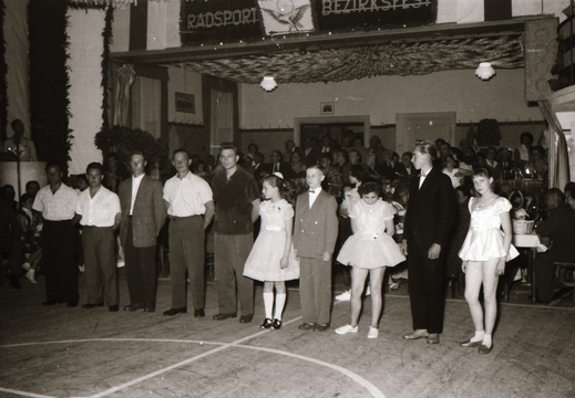 Radfahrer-Verein - (Foto von 1957) Radfahrer Fest / Kunstradwettbewerb (27)
