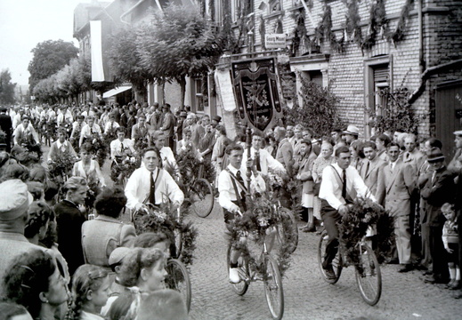 Radfahrer-Verein - (Foto von 1952) Radfahrerfest (10) 
