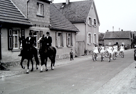 Karnevalverein - (Foto von 1958) Festzug der Fanfaren (11)