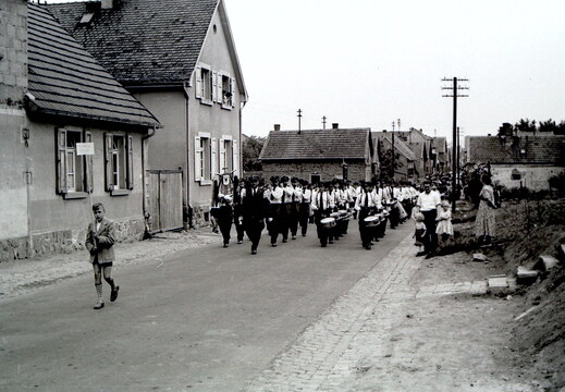 Karnevalverein - (Foto von 1958) Festzug der Fanfaren (18)