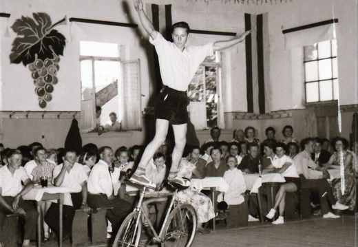 Radfahrer-Verein - (Foto von 1957) Radfahrer Fest / Kunstradwettbewerb (61)