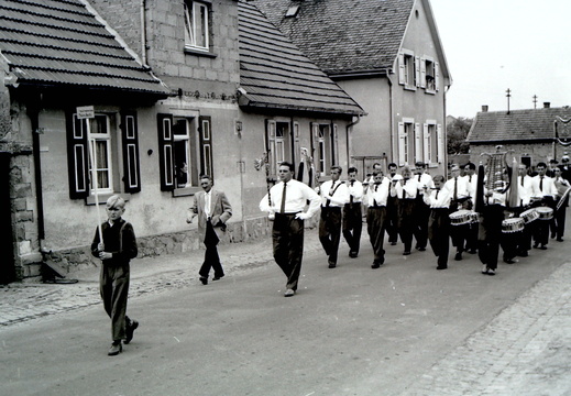 Karnevalverein - (Foto von 1958) Festzug der Fanfaren (14)