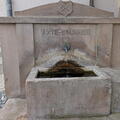 Eichhaus - (Foto von 2026) Pfarrstraße, der Axte-Brunnen